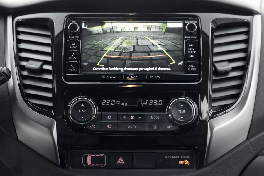 Детали интерьера Fiat Fullback Cross (503) 2017 года  (фото 29 из 46)